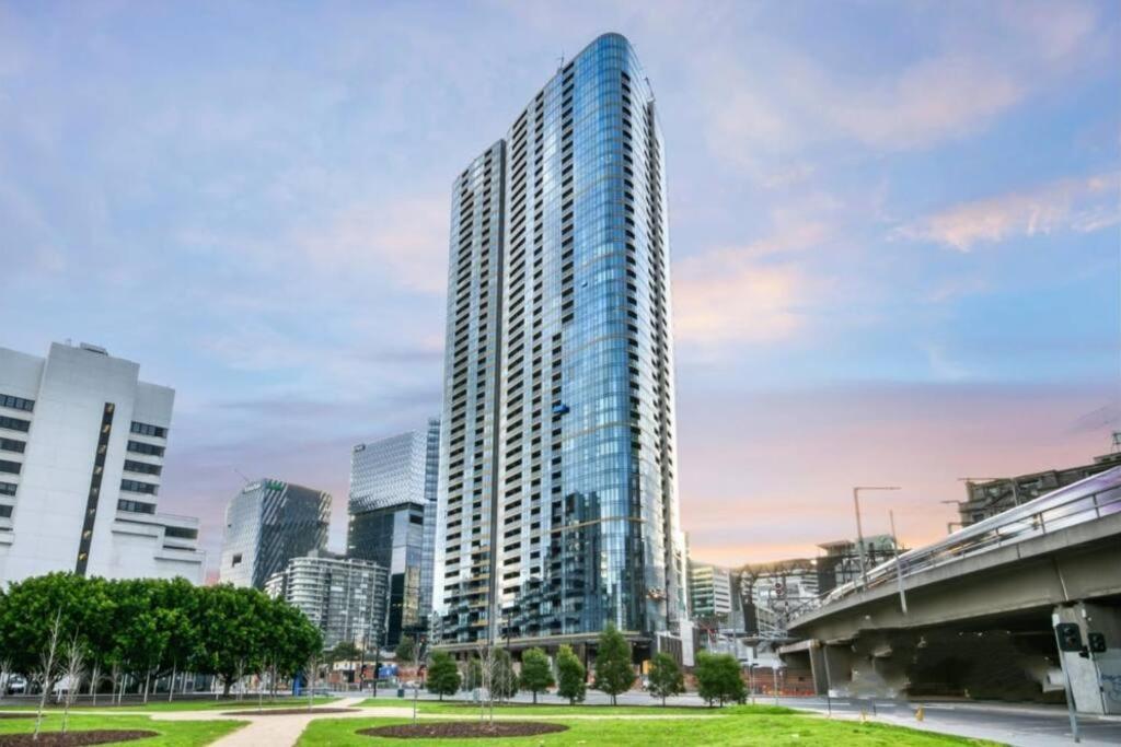 914D Lovely 2Bedroom Apt W City View Near Yara River With Free Parking Melbourne Exterior photo